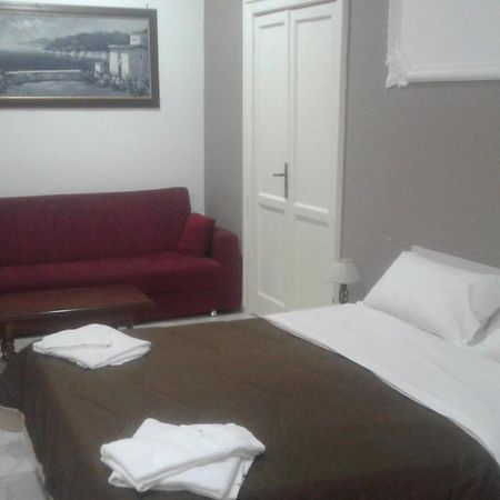 B&Bhotel Emmanuel Napoli Экстерьер фото