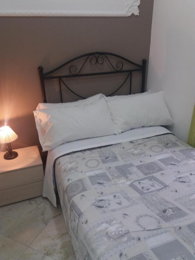 B&Bhotel Emmanuel Napoli Экстерьер фото